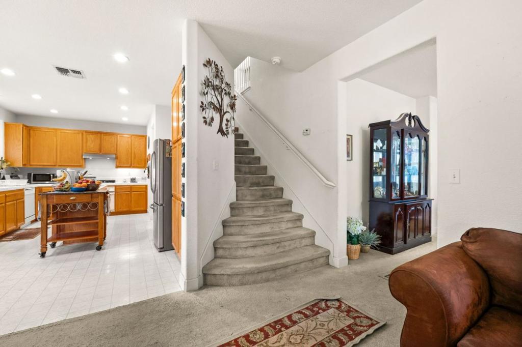 166 Kensington Circle