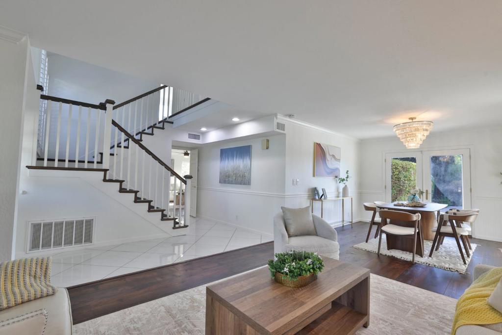 363 Hines Court