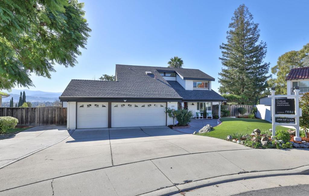 363 Hines Court