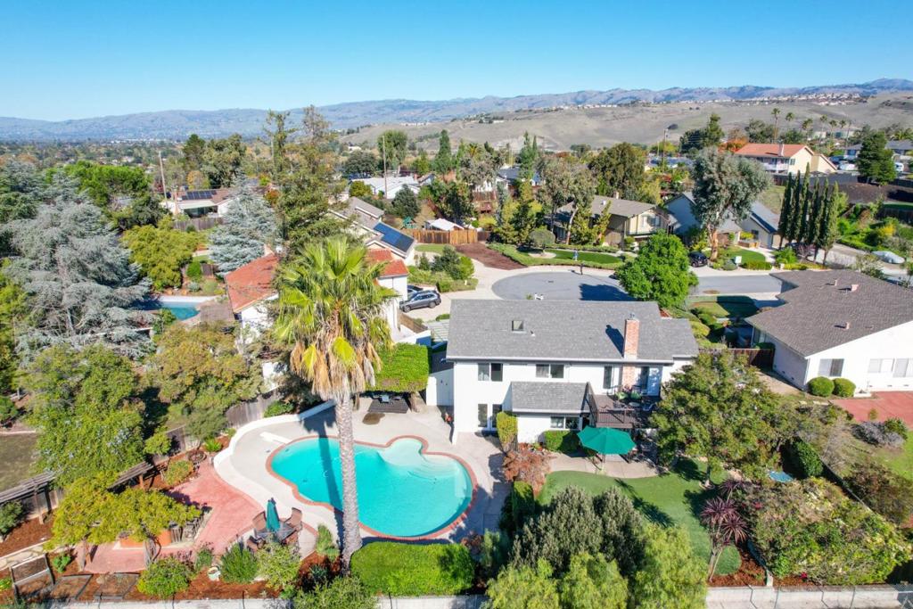 363 Hines Court