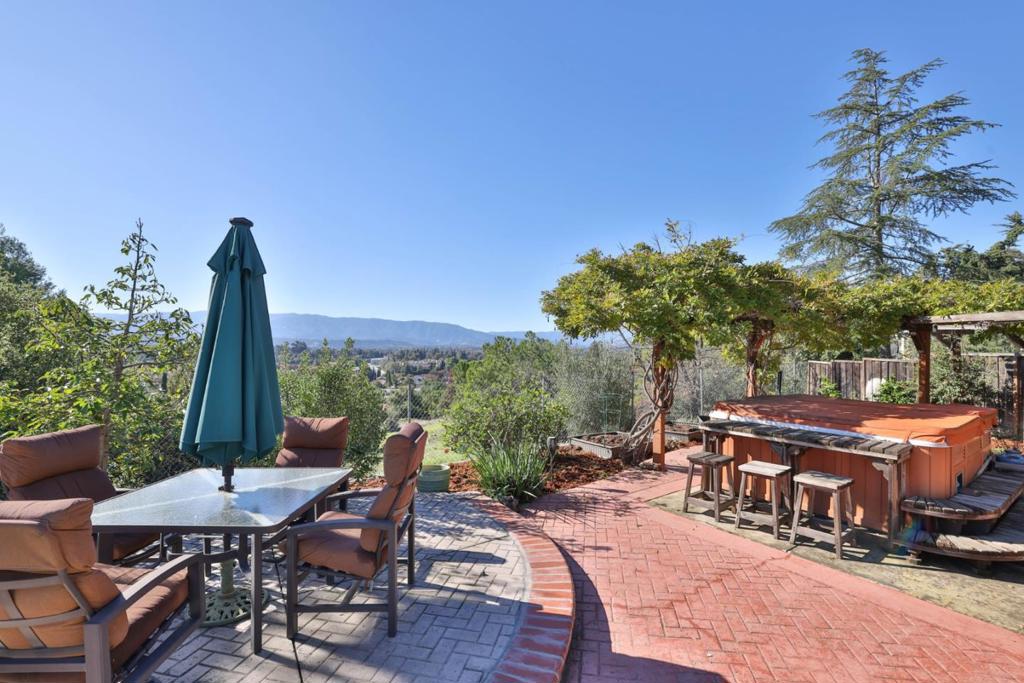 363 Hines Court