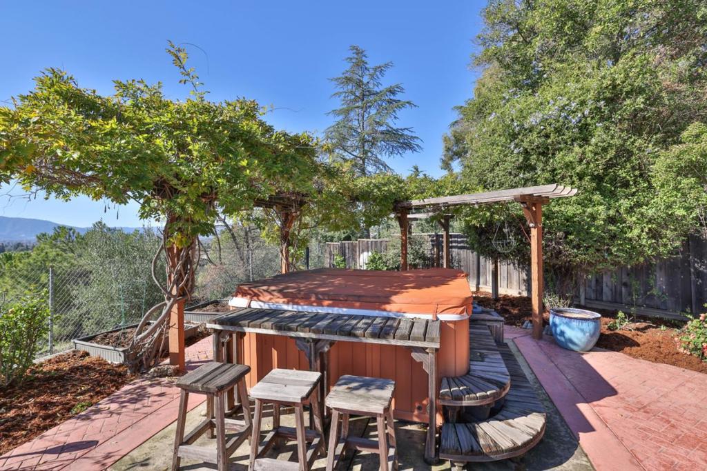 363 Hines Court