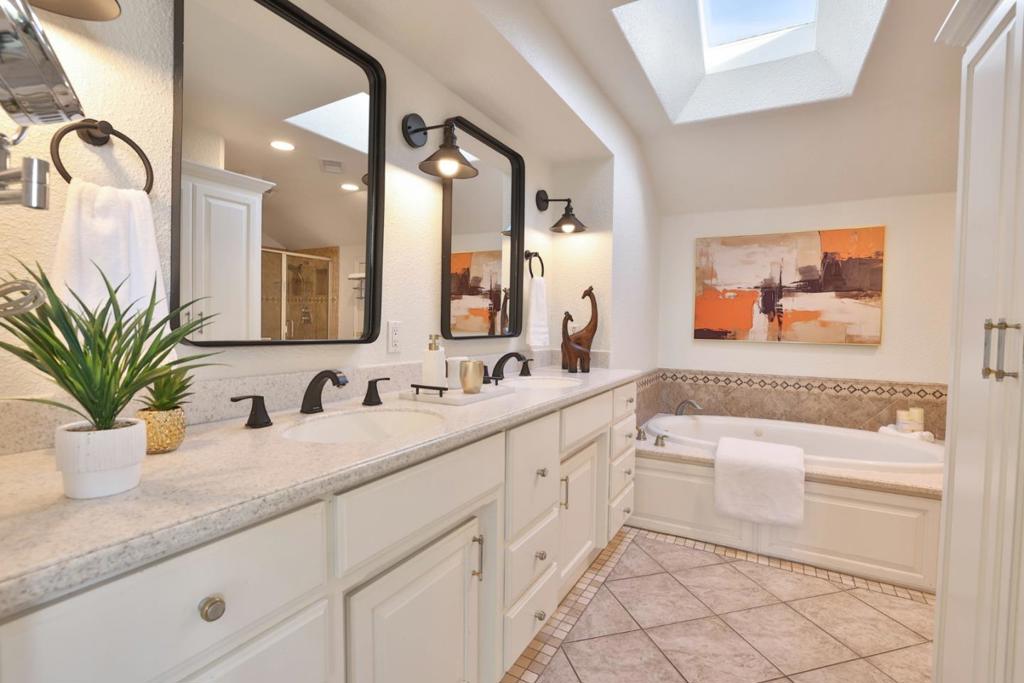363 Hines Court
