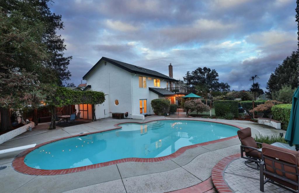363 Hines Court