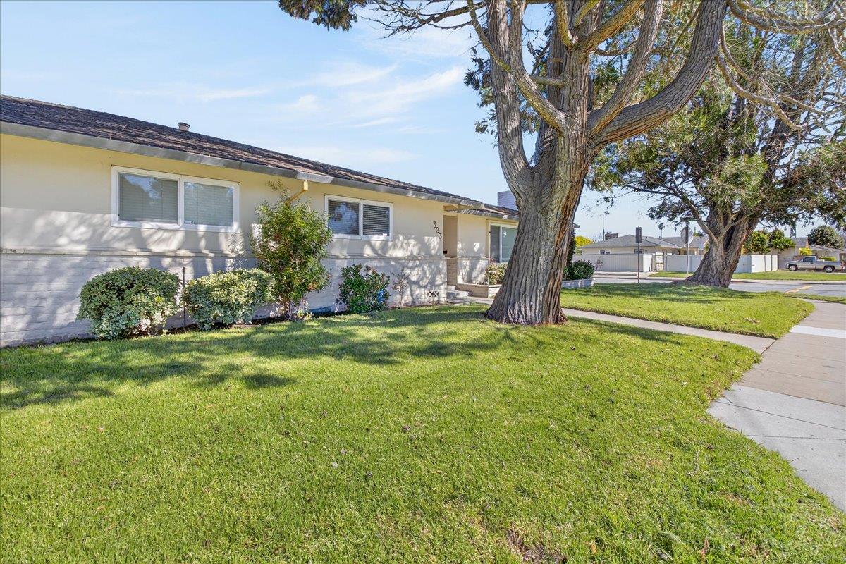 323 San Miguel Avenue
