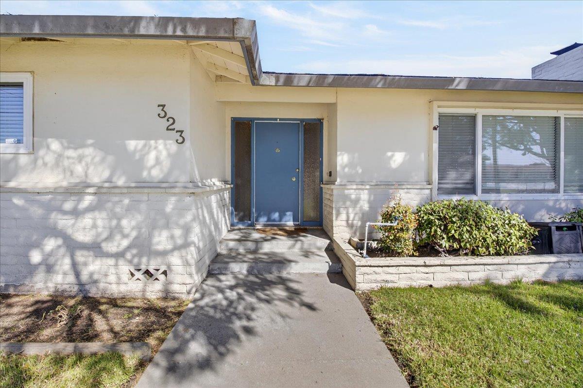 323 San Miguel Avenue