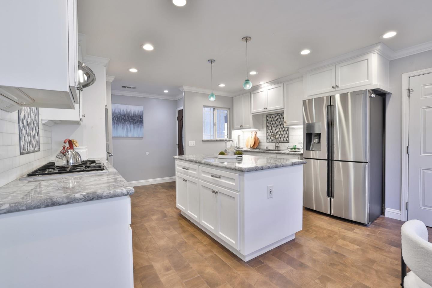 1546 Boone Drive