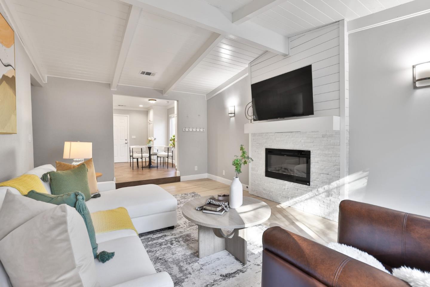 1546 Boone Drive