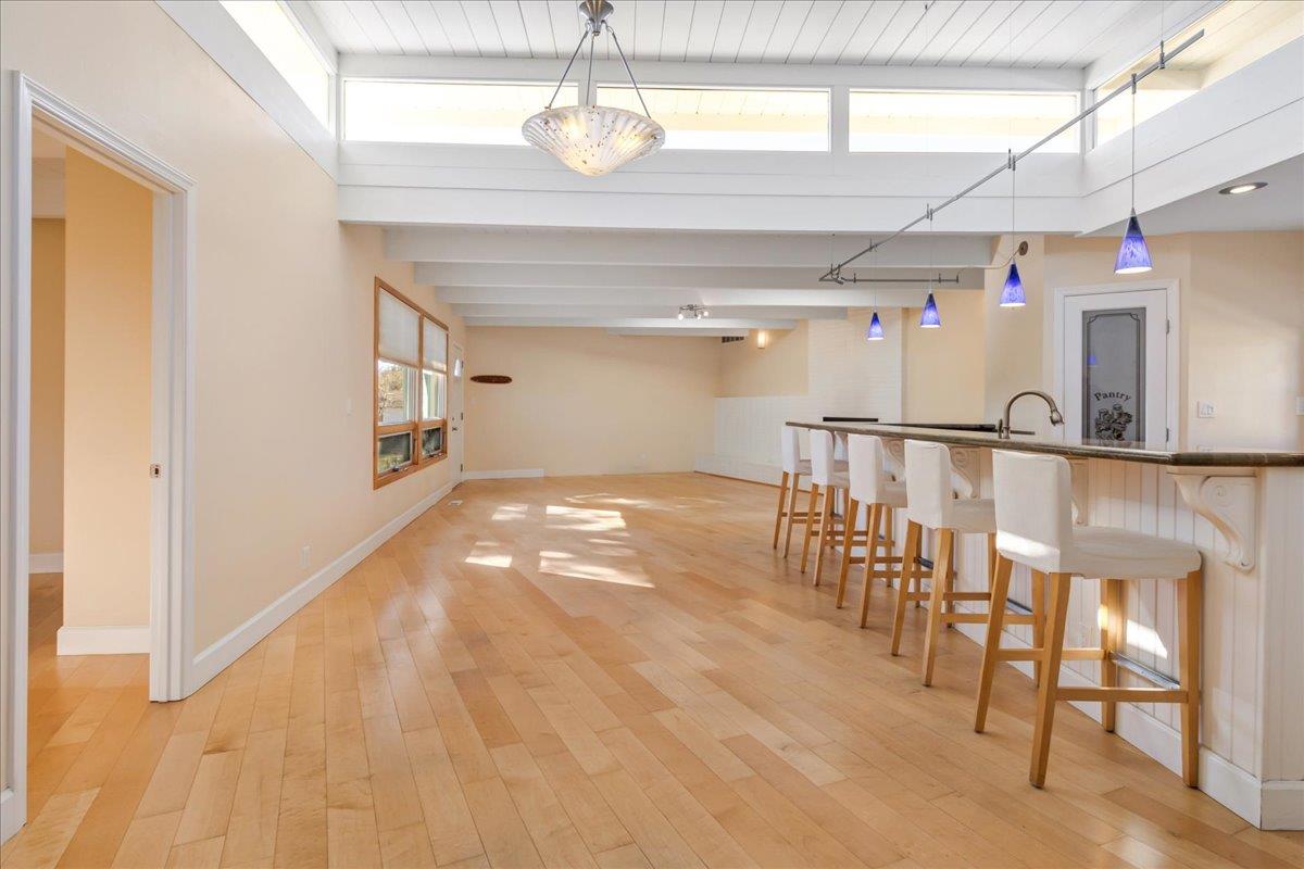 511 Cliff Drive