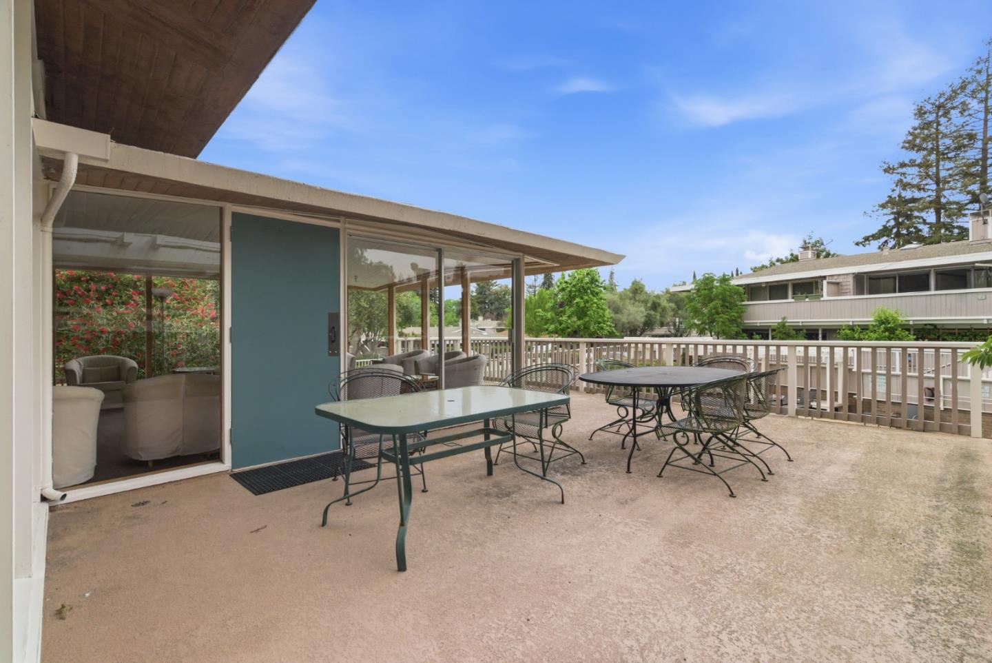 500 West Middlefield Road 41