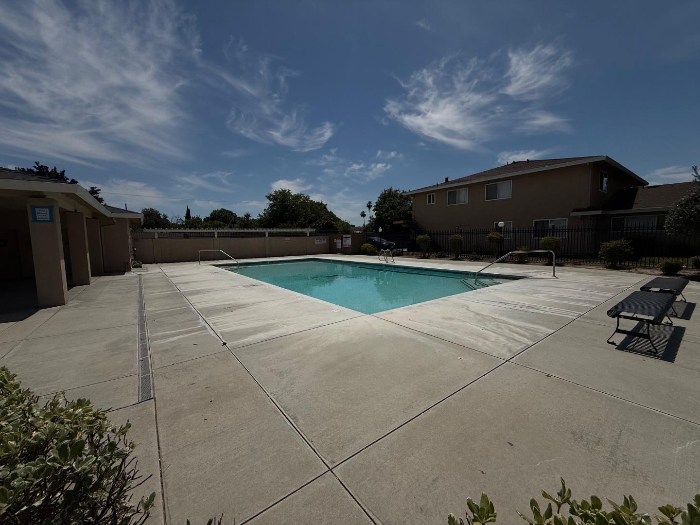 2505 Prescott Road 1