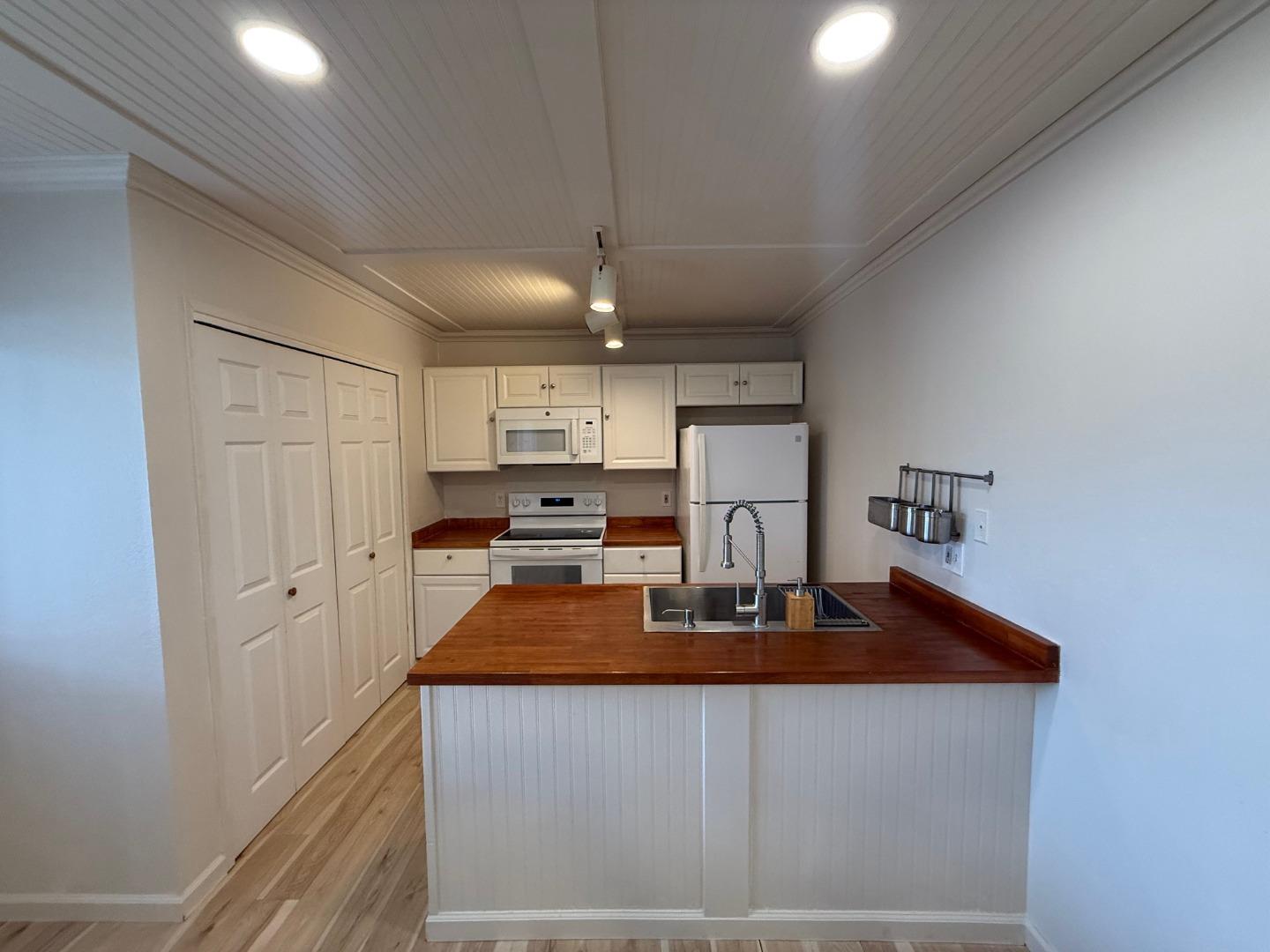 2505 Prescott Road 1