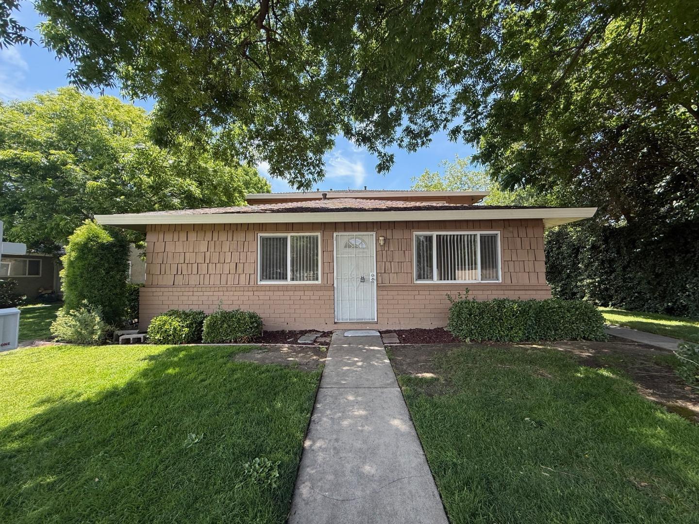 2505 Prescott Road 1