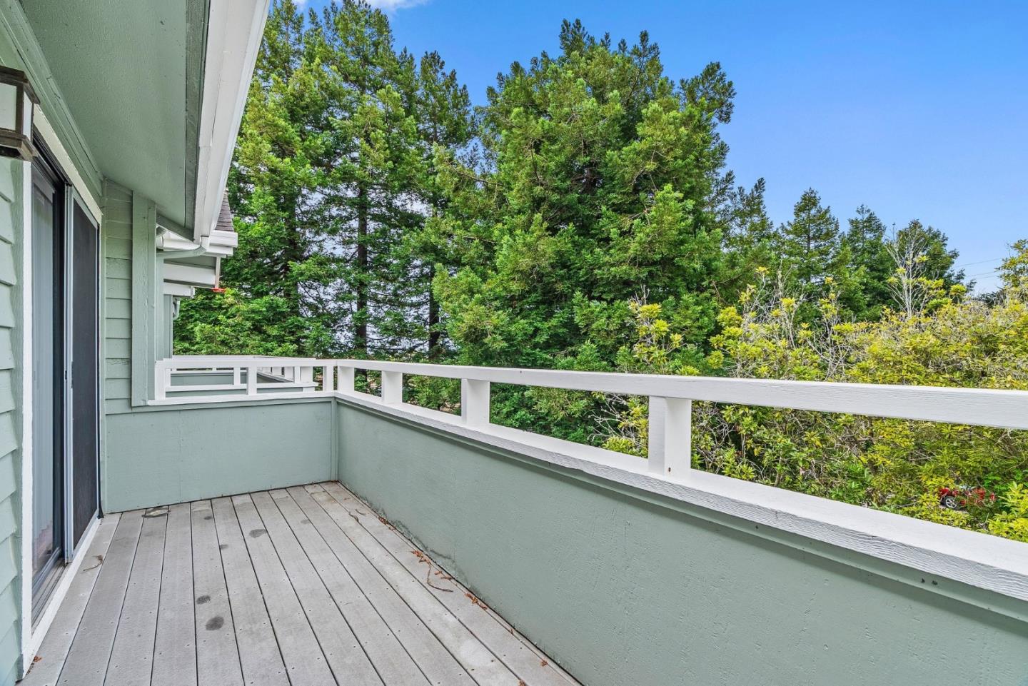 41 Grandview Street 208