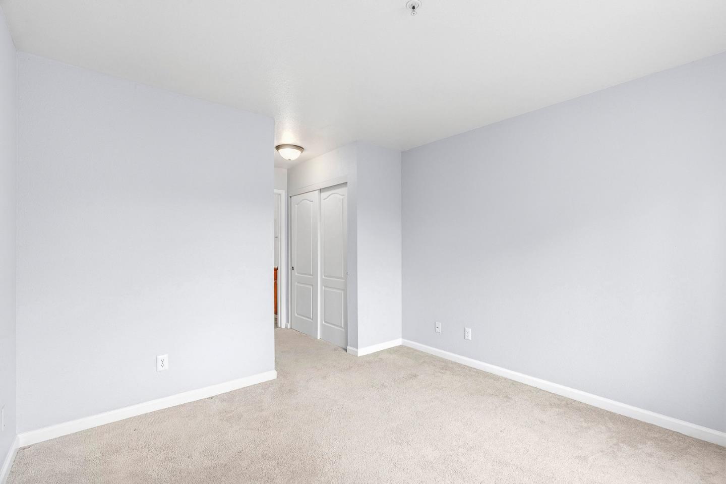41 Grandview Street 208