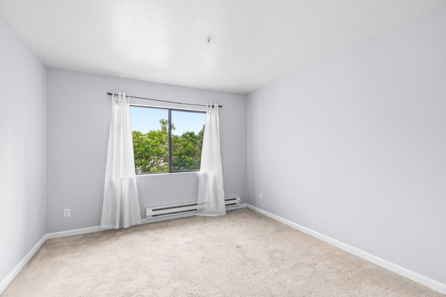 41 Grandview Street 208