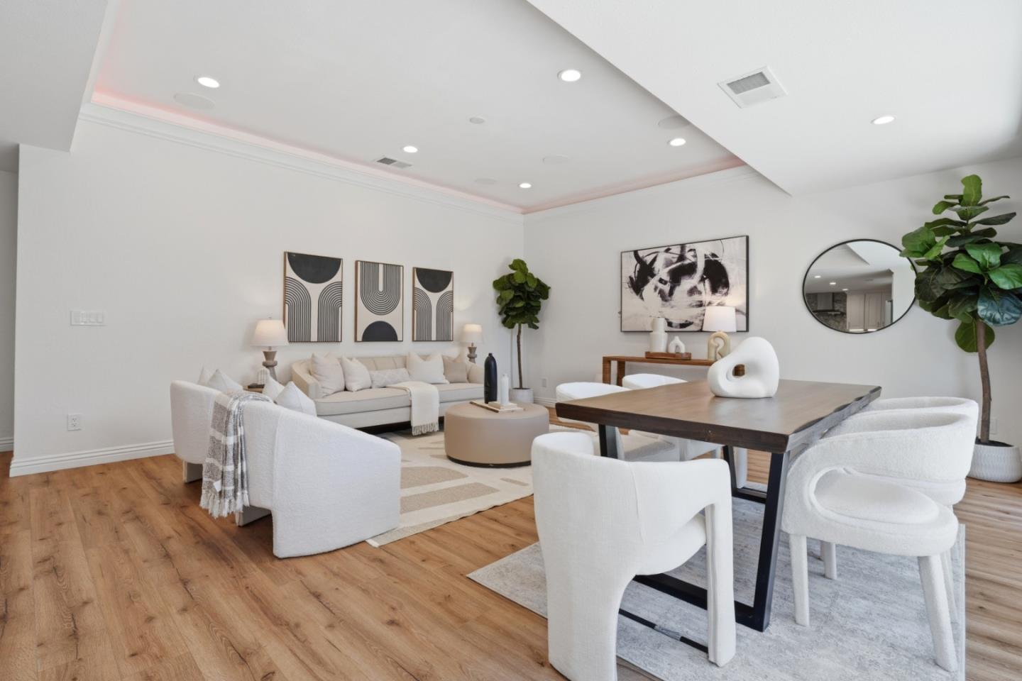1542 Sawleaf Court
