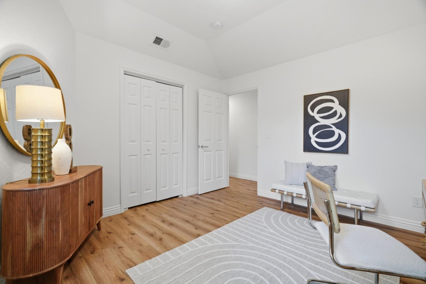 1542 Sawleaf Court