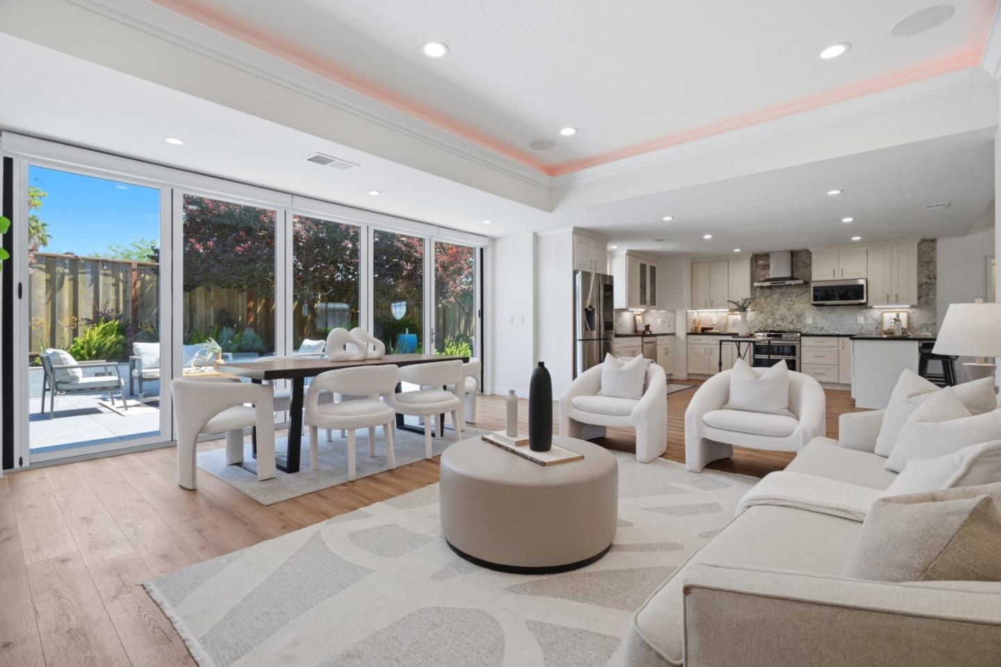 1542 Sawleaf Court
