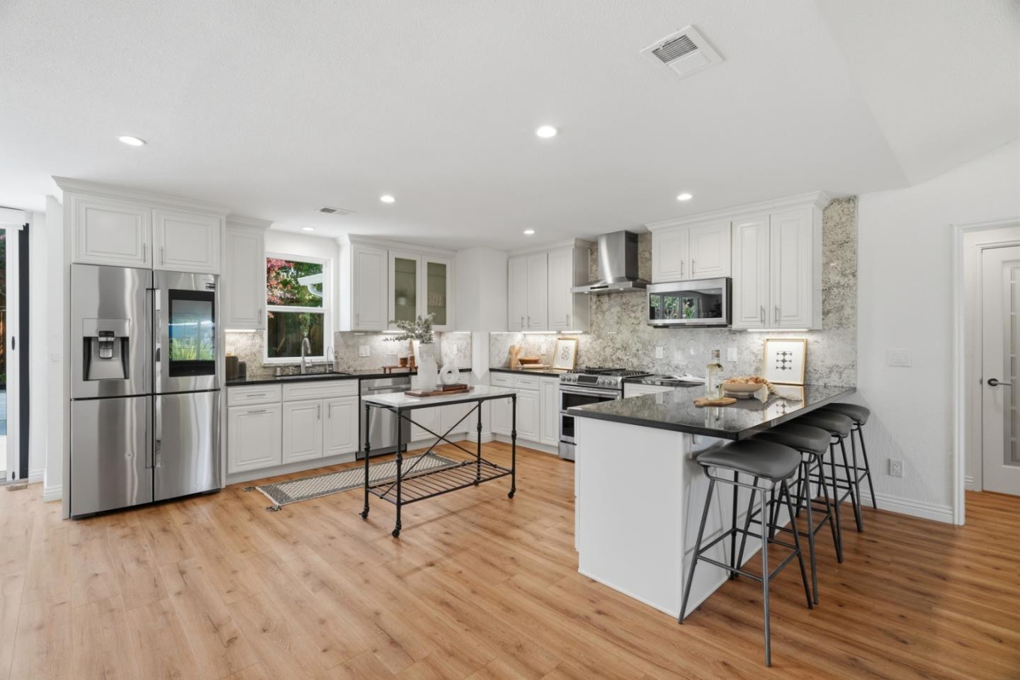 1542 Sawleaf Court