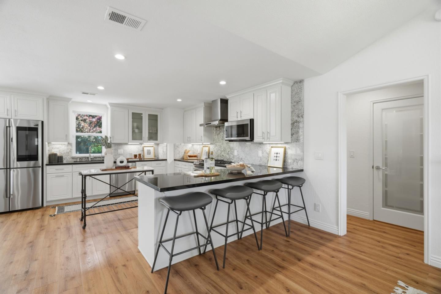 1542 Sawleaf Court