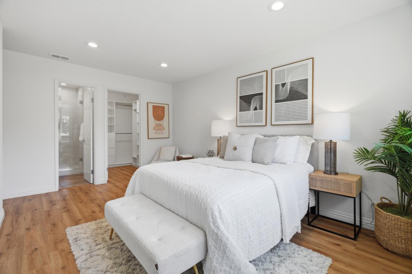 1542 Sawleaf Court