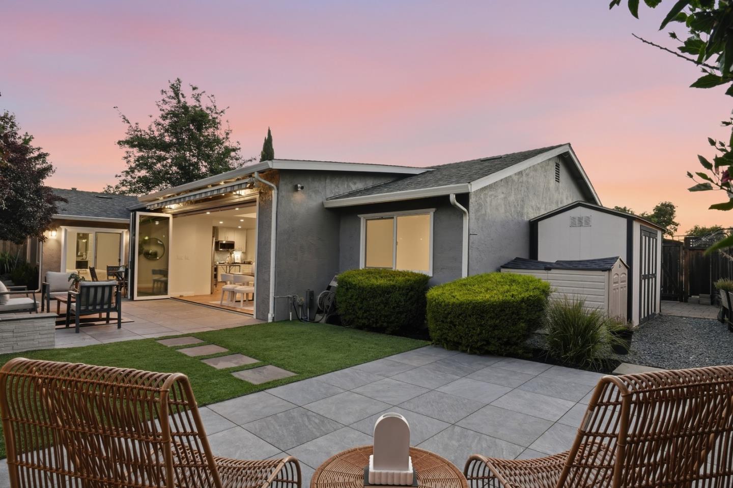 1542 Sawleaf Court