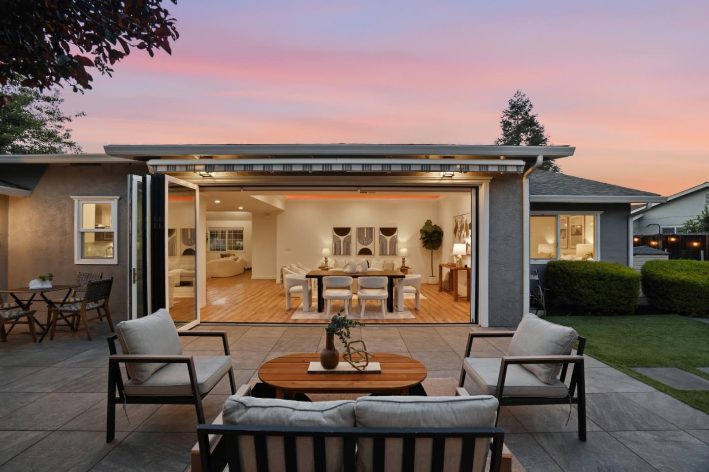 1542 Sawleaf Court