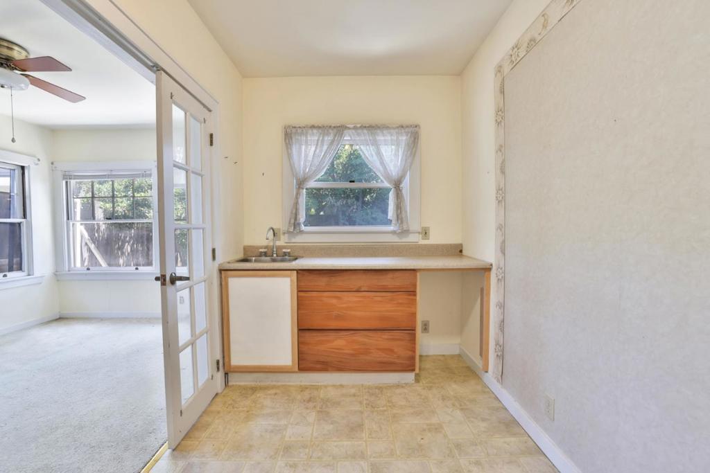 272 S 12th Street
