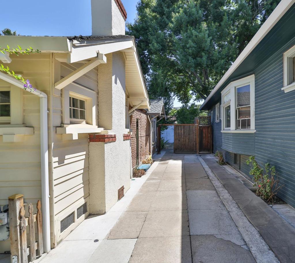 272 S 12th Street