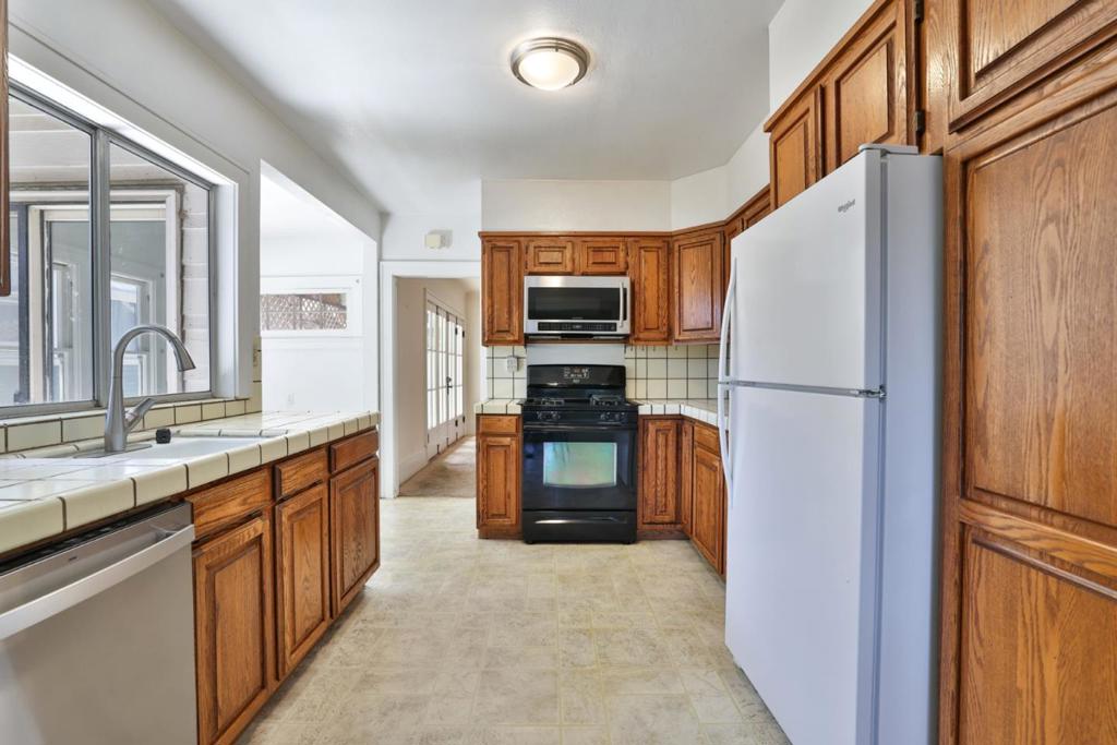 272 S 12th Street