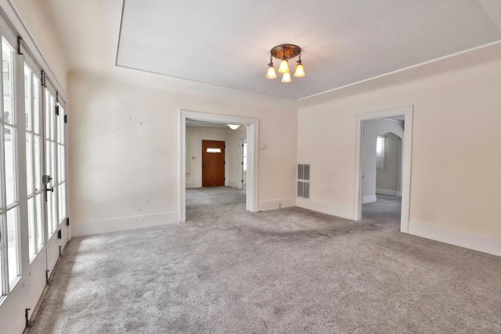 272 S 12th Street