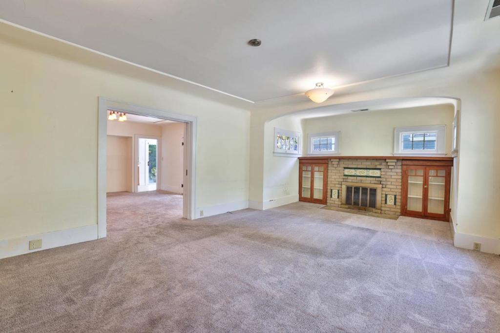 272 S 12th Street
