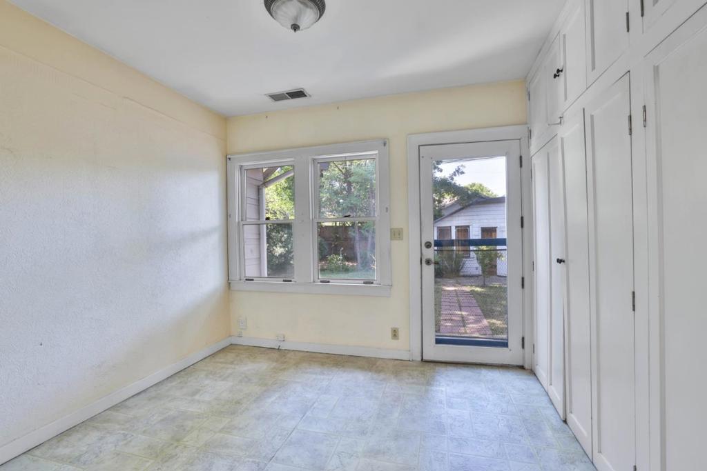 272 S 12th Street