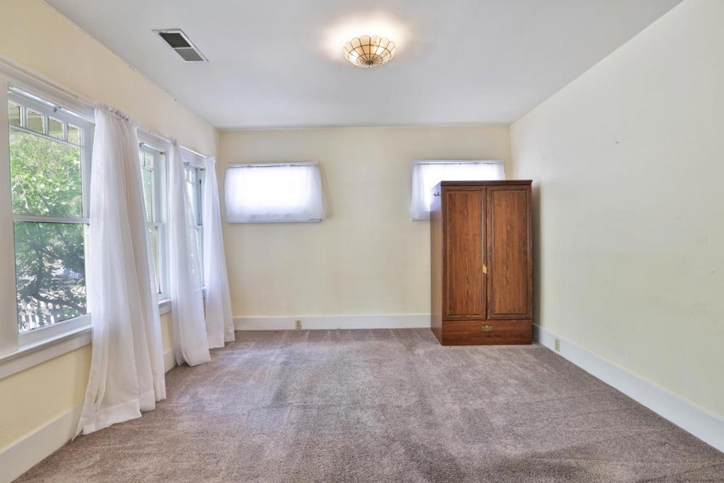 272 S 12th Street