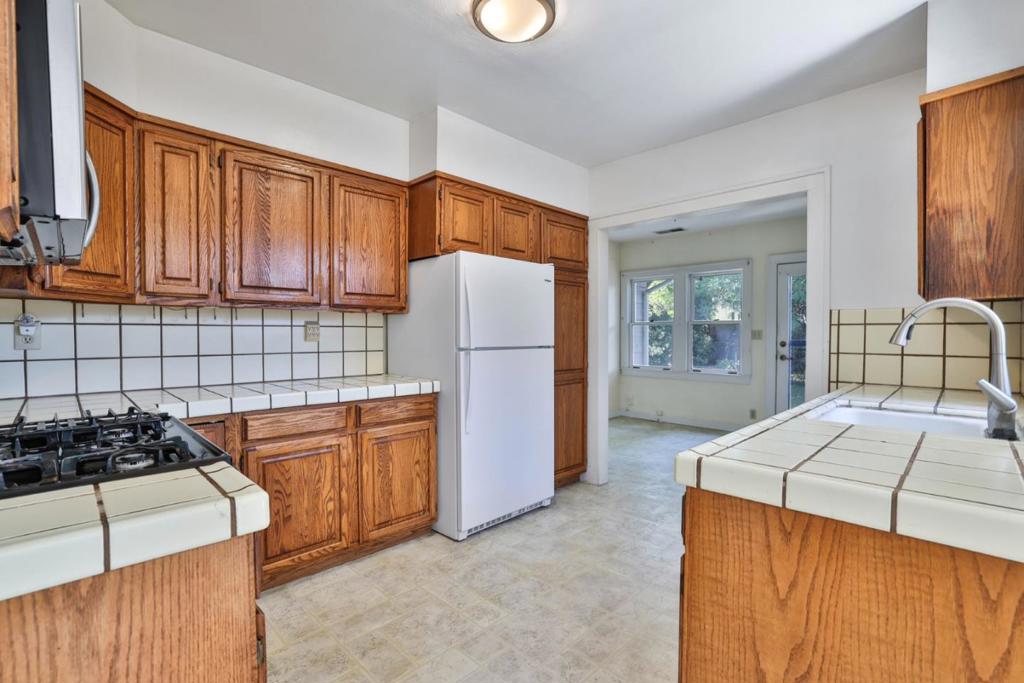 272 S 12th Street