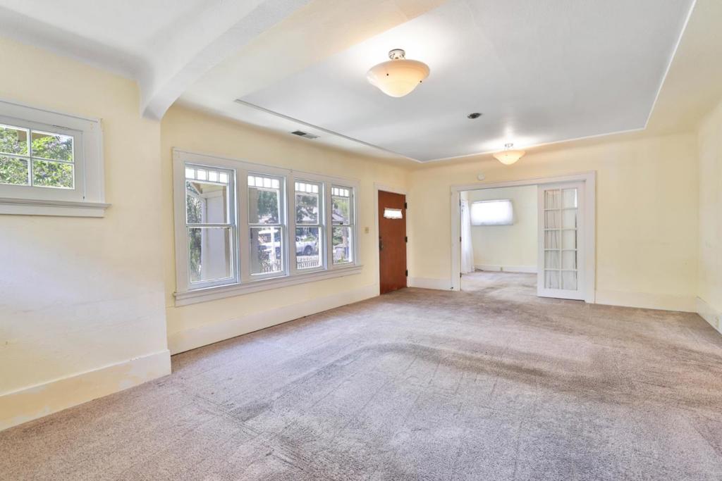 272 S 12th Street
