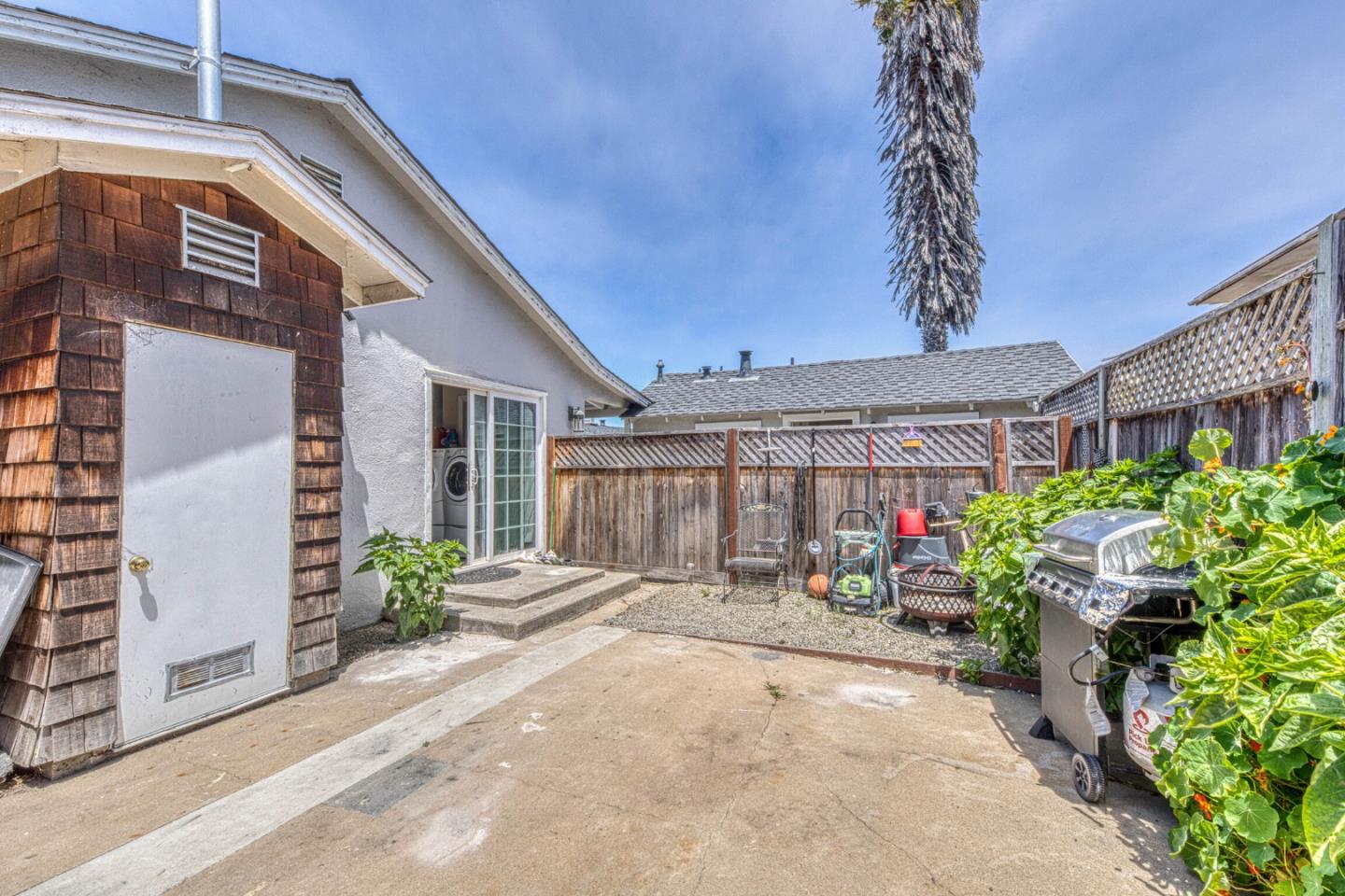 1212 Waring Street
