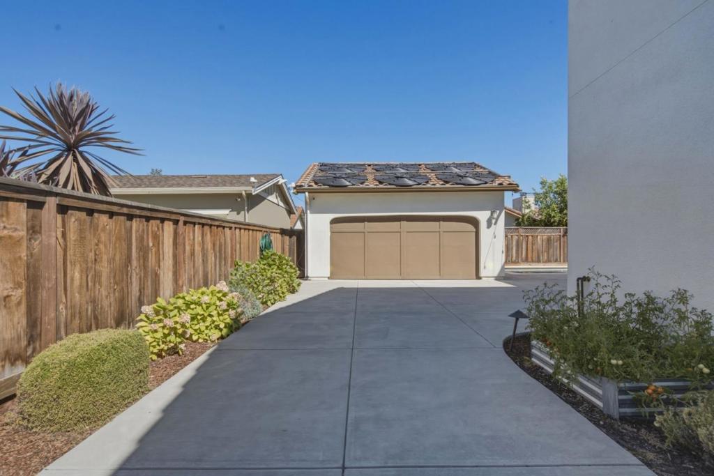 177 Peral Avenue