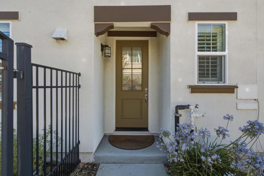 177 Peral Avenue