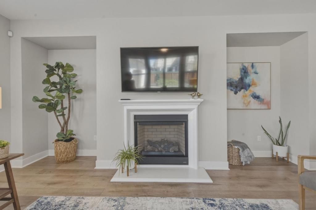 177 Peral Avenue