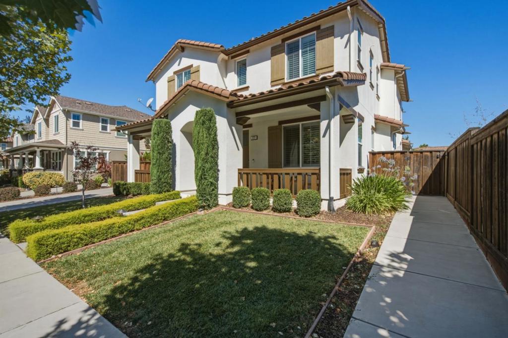 177 Peral Avenue