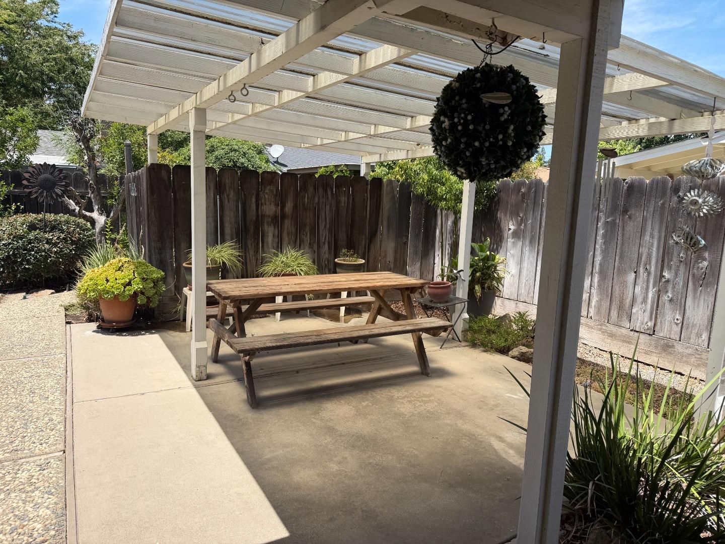 3705 Kona Oak DR