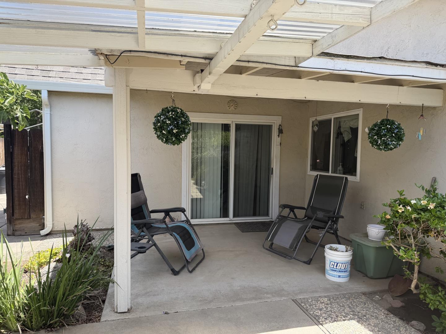 3705 Kona Oak DR
