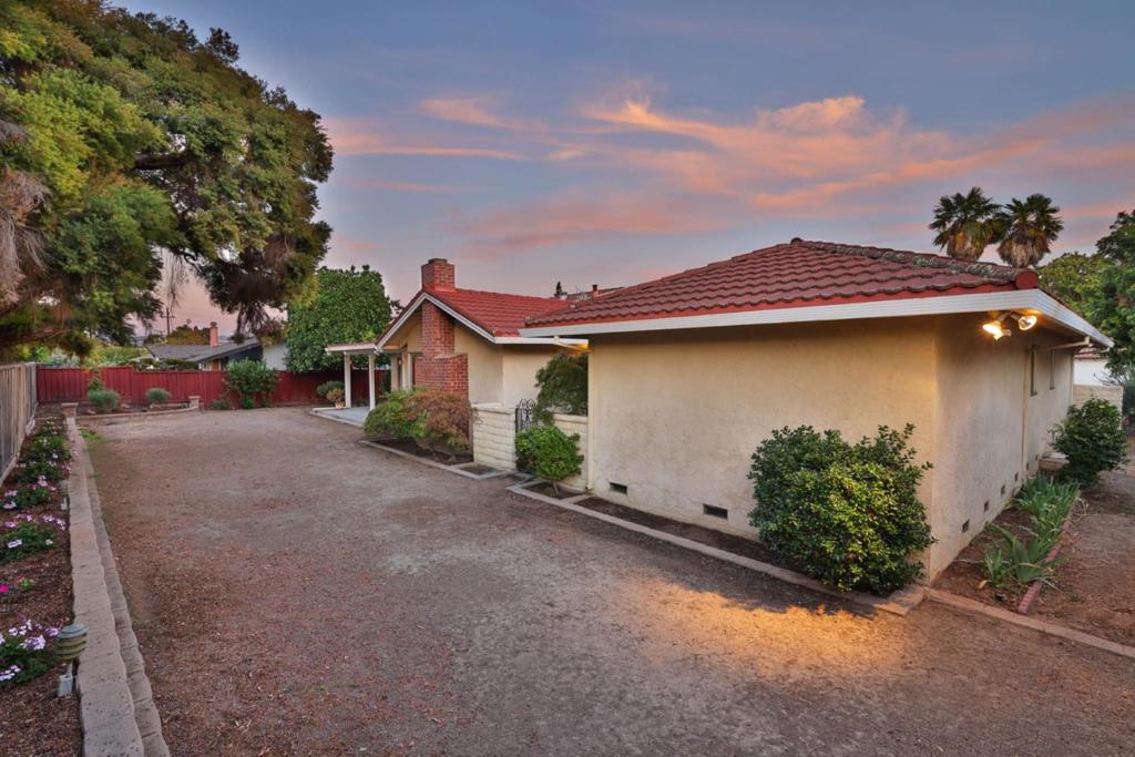 1437 Robsheal Drive