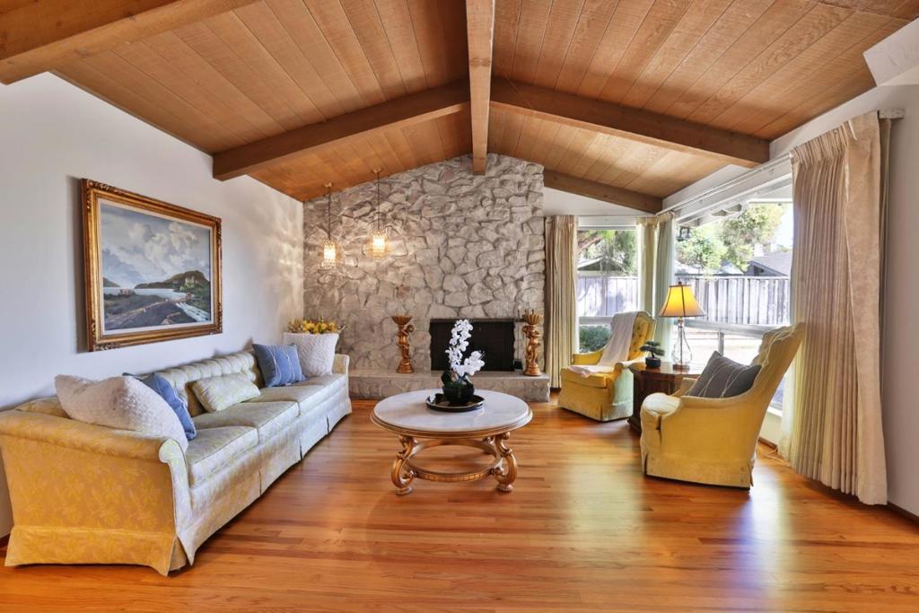 1437 Robsheal Drive