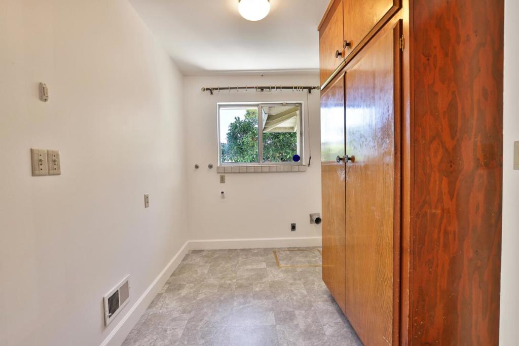 1437 Robsheal Drive
