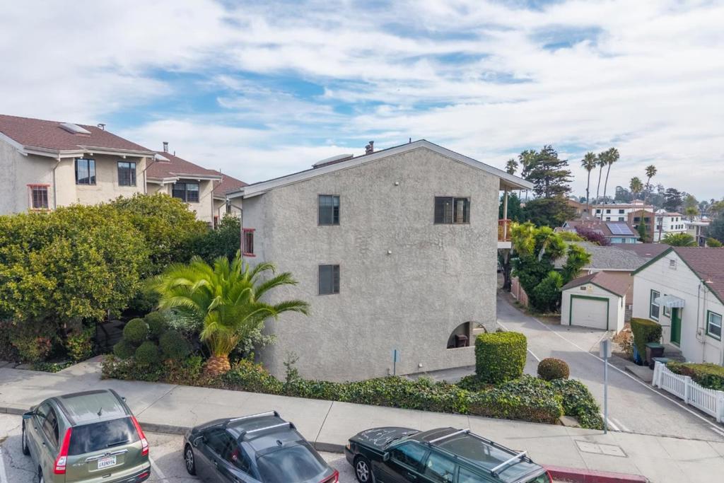 412 Cliff Street