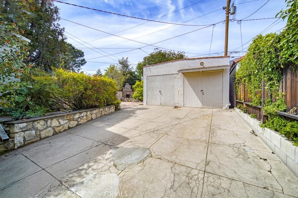 1801 La Paz Road