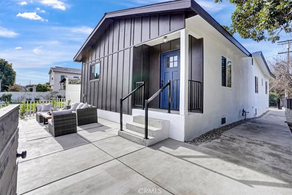 1940 Mellon Avenue